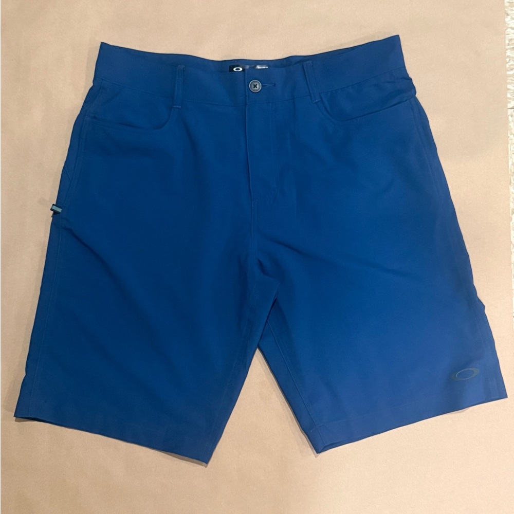 Oakley Blue Flat Front Shorts Relaxed Fit